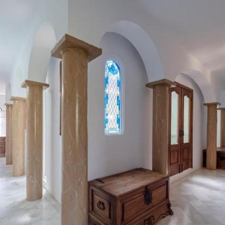 Preciosa Villa Con Gran Piscina Y Fabulosas Vistas 알하우린데라토레 외부 사진