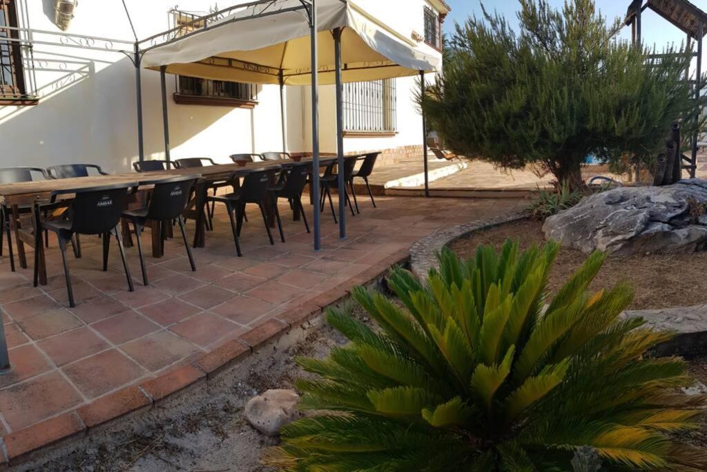 Preciosa Villa Con Gran Piscina Y Fabulosas Vistas 알하우린데라토레 외부 사진